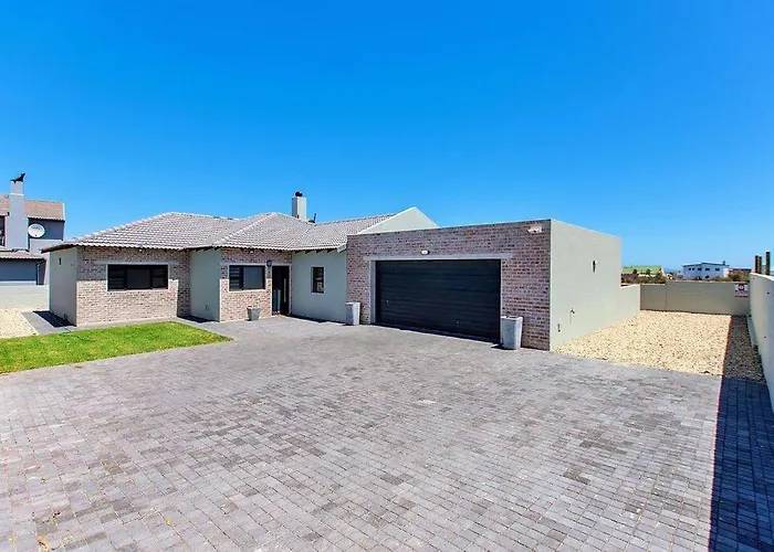Modern Leisure, Langebaan