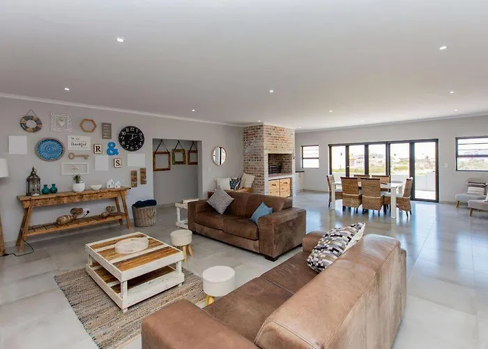 Modern Leisure, Langebaan