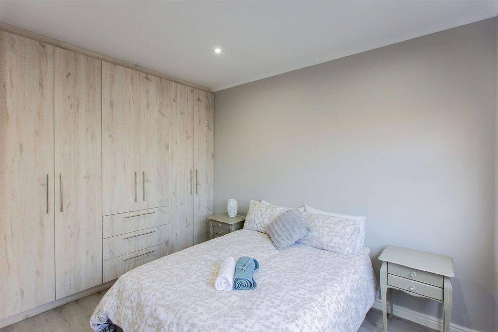 Modern Leisure, Vakantiehuis Langebaan