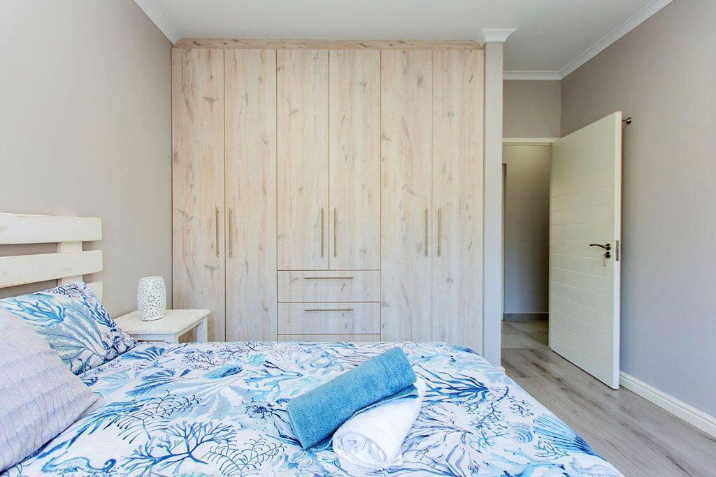 Modern Leisure, Langebaan
